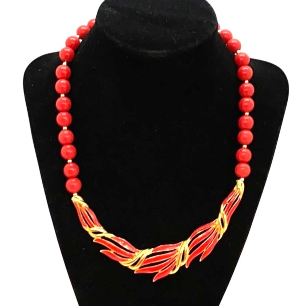 Gold & red enamel omega style pendant necklace vintage 1980's beaded chunky chic